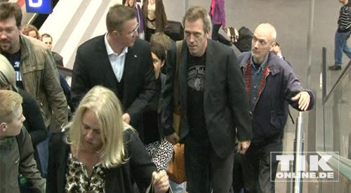 hugh-laurie-hauptbahnhof-gr.jpg