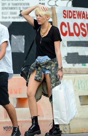Miley Cyrus im punkigen Sommer-Look