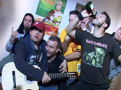 Bloodhound Gang verwüstet Fernsehstudio | TIKonline.de