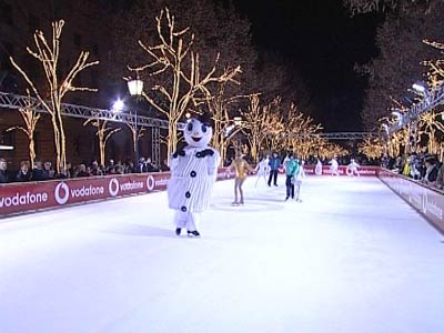 Schneemann auf dem Eis